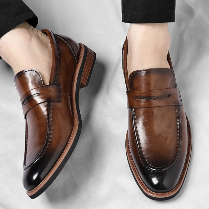 The Classic Metro Leather Shoes