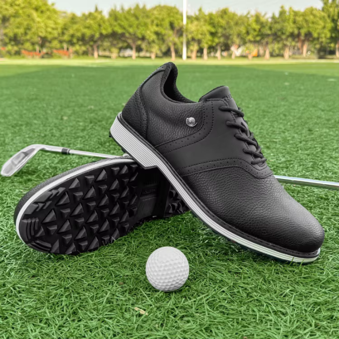 Fairway Classic Golf Shoe