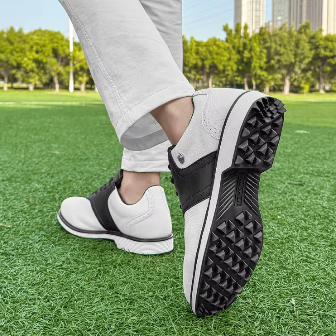 Fairway Classic Golf Shoe