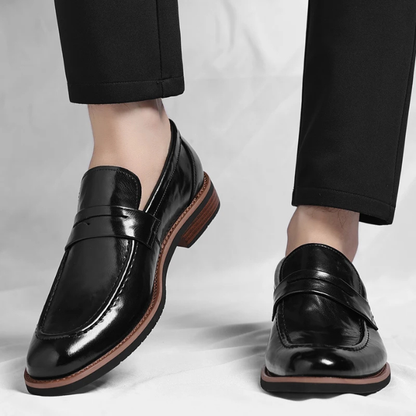 The Classic Metro Leather Shoes